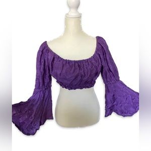 Vintage Bellsleeve Crop Top